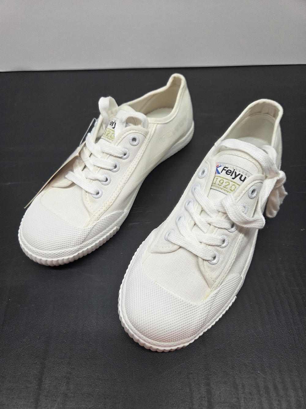 NWT Feiyue Women's Cream Canvas Lace-Up Sneakers Fe Low 1920 7W/5M